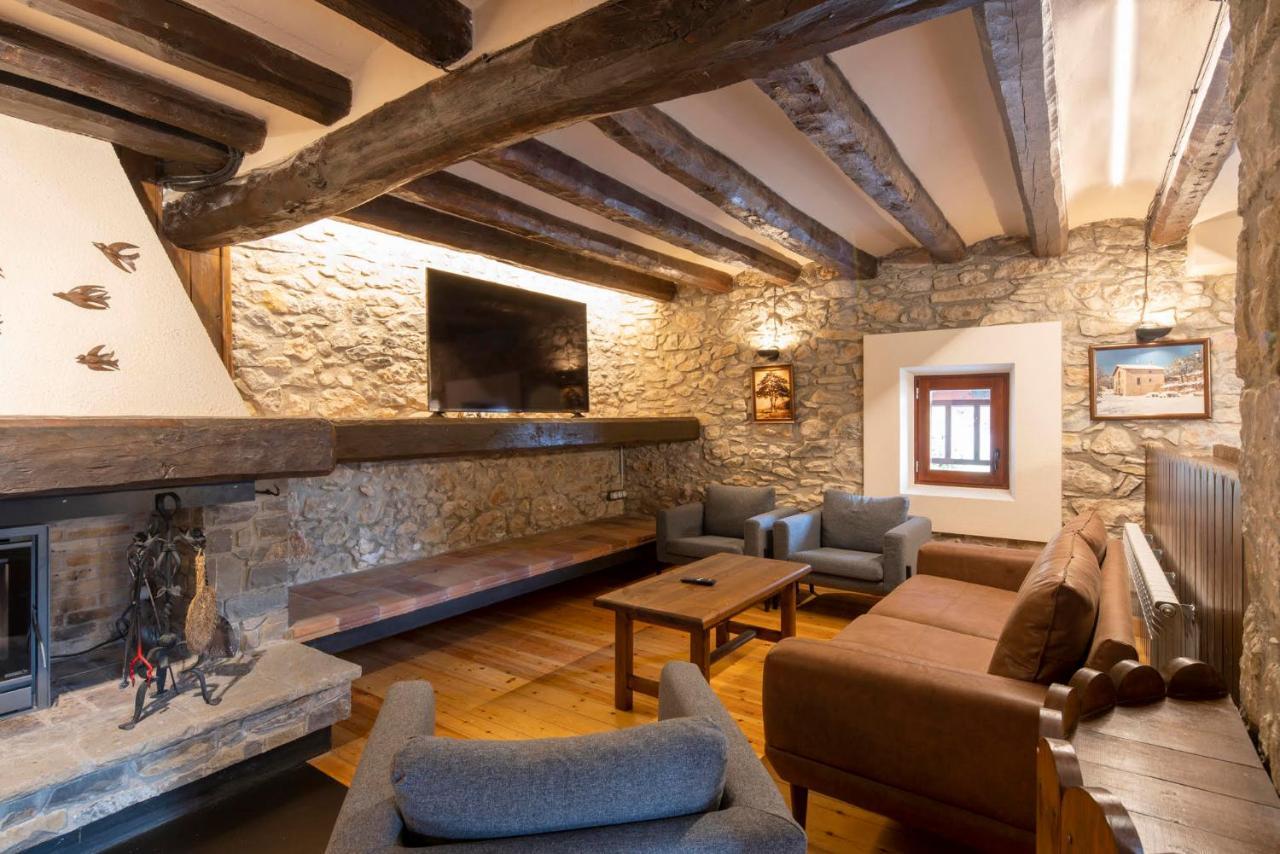 Masia El Pinatell Castellar del Riu Экстерьер фото